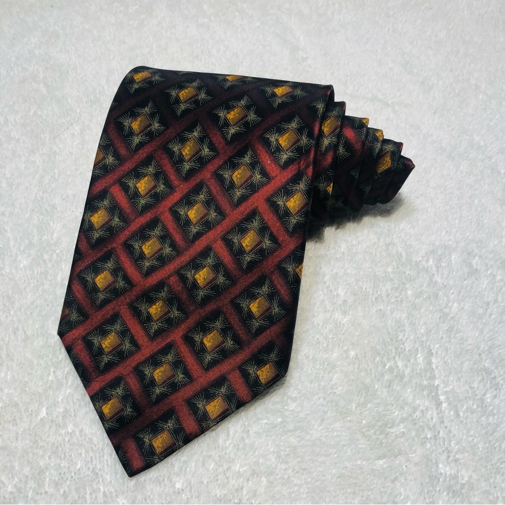 Ermenegildo Zegna Mens Tie Burgundy Satin Silk Diamonds Christmas Print Shiny